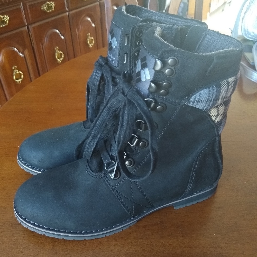 Womens Columbia boots